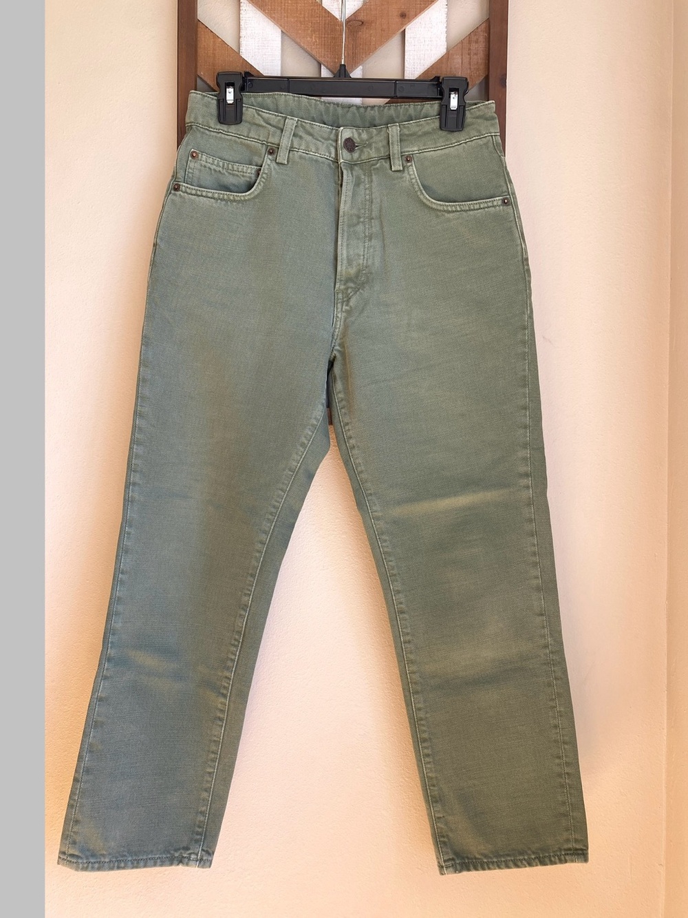 EUC 6397 NP029 Shorty Uniform Green Denim 26 Slouchy Tapered Ankle Cotton Jeans